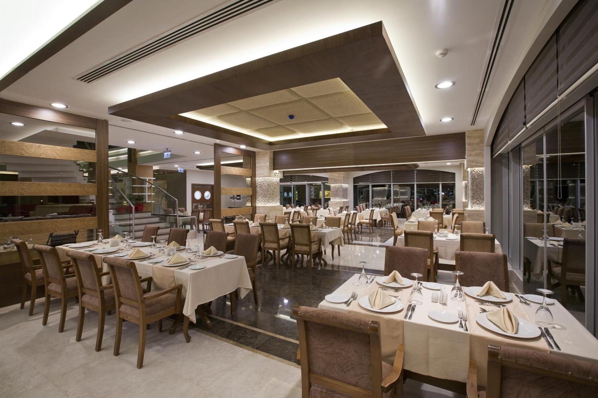 Fourway Hotel&Spa Dortyol Exterior foto